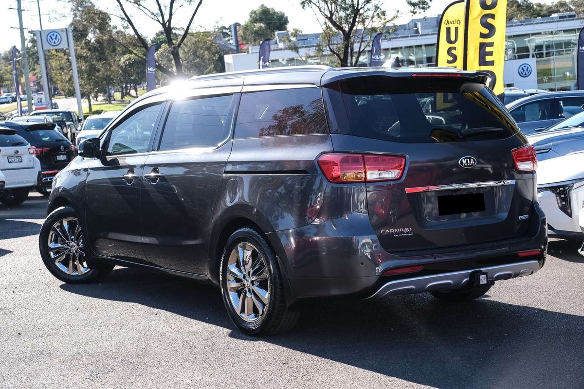 2017 Kia Carnival Platinum YP