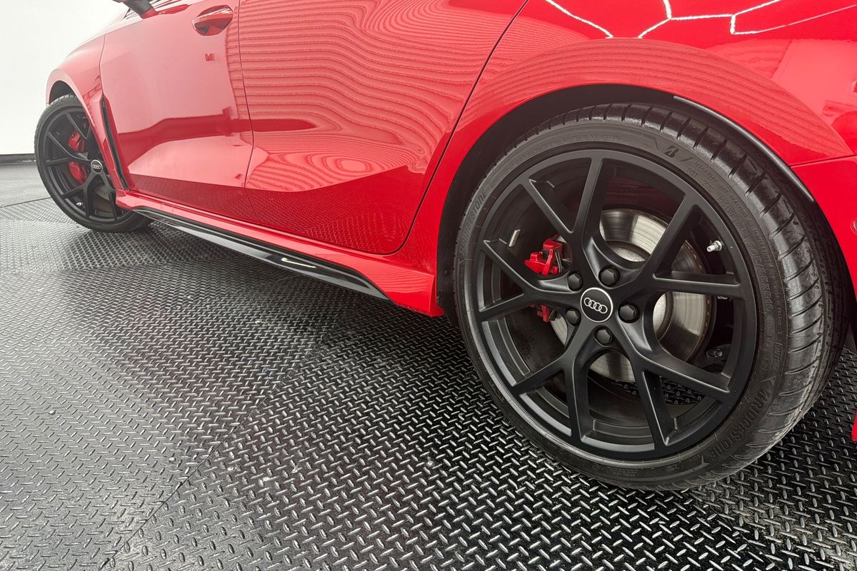 2025 Audi RS3 GY