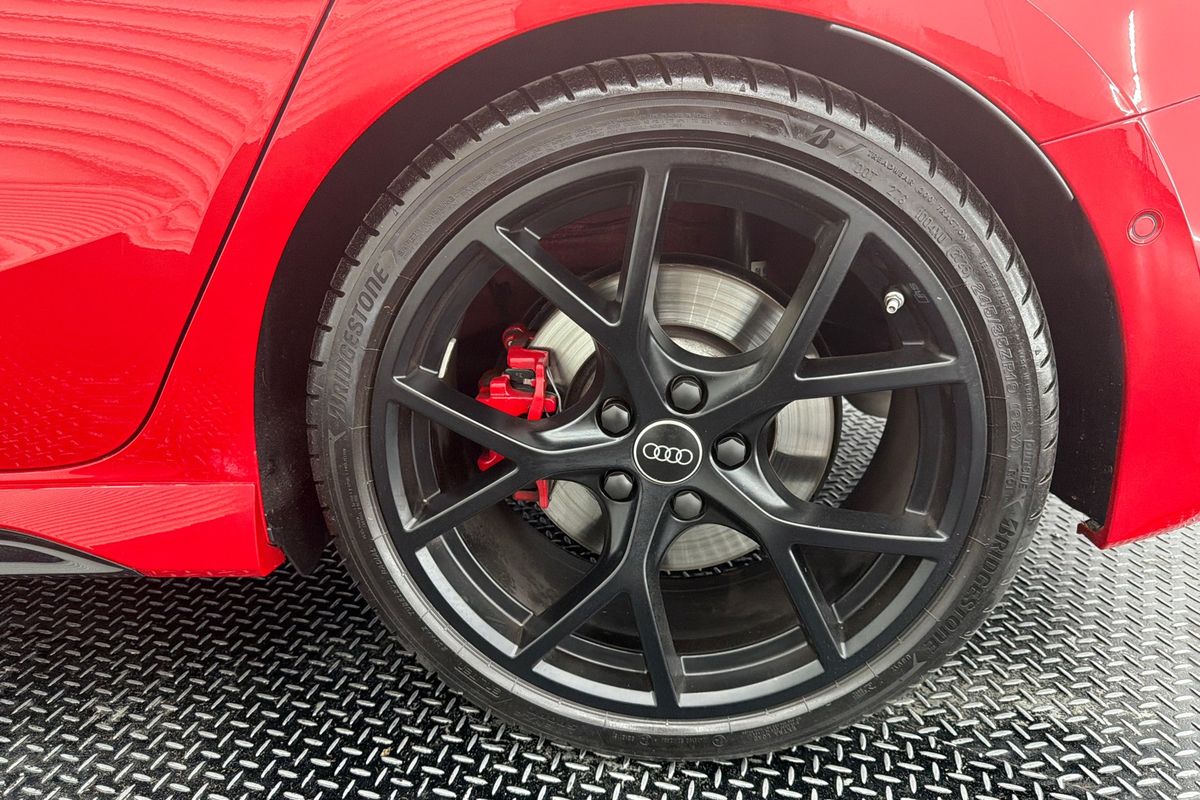 2025 Audi RS3 GY