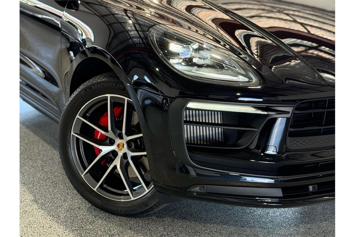 2022 Porsche Macan S 95B
