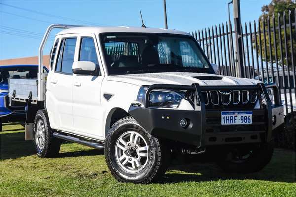 2022 Mahindra PIK-UP S10+ Black mHawk 4X4