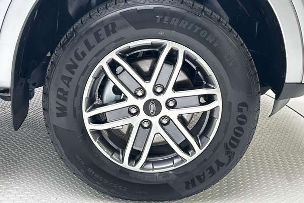 2025 Ford Everest Trend 2.0L thumb-9