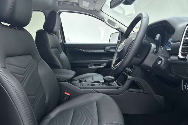 2025 Ford Everest Trend 2.0L thumb-12