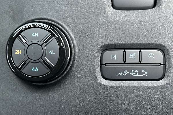 2025 Ford Everest Trend 2.0L thumb-14