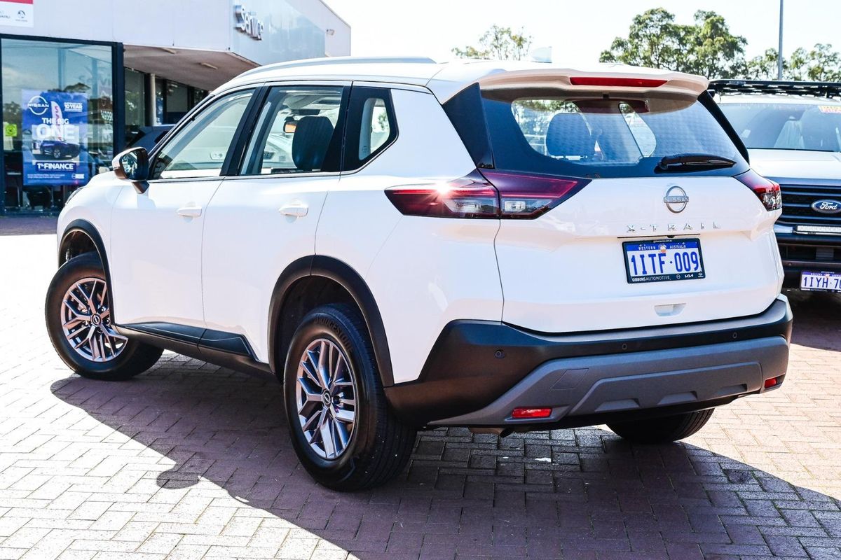 2025 Nissan X-TRAIL ST T33