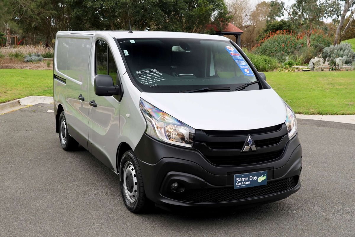 2021 Mitsubishi Express GLX SN SWB image 9
