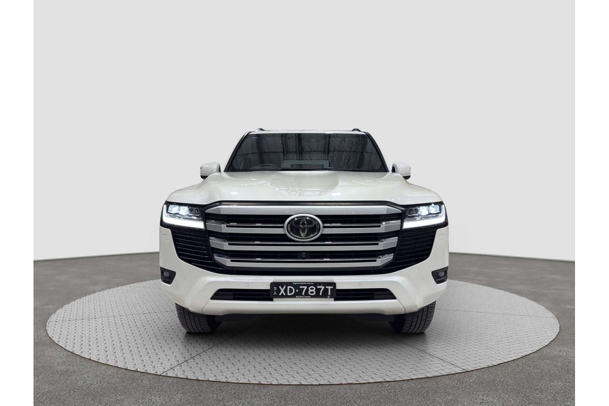2023 Toyota Landcruiser VX FJA300R image 2