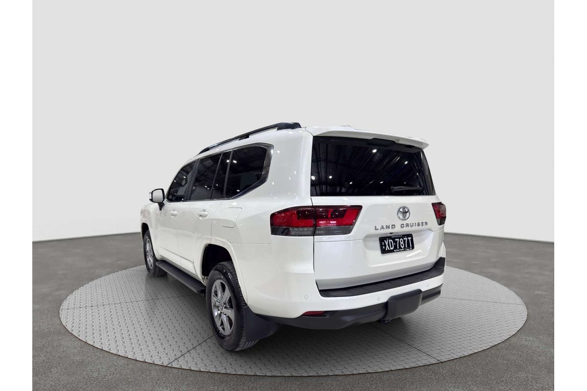 2023 Toyota Landcruiser VX FJA300R image 4