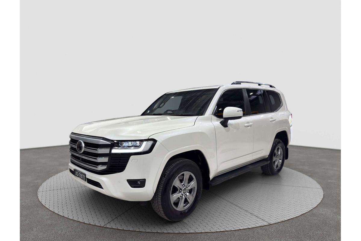 2023 Toyota Landcruiser VX FJA300R image 5