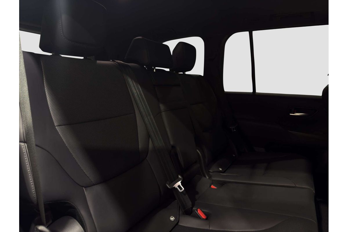 2023 Toyota Landcruiser VX FJA300R image 19