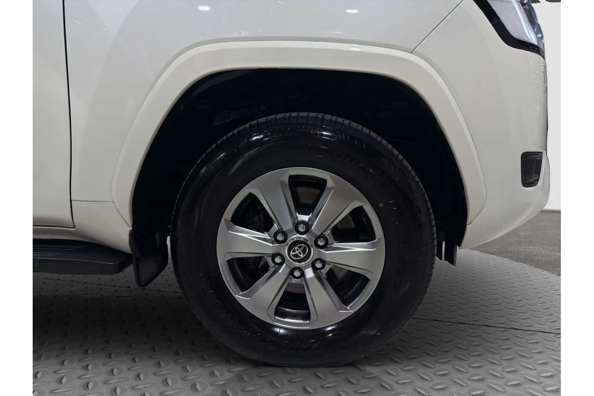 2023 Toyota Landcruiser VX FJA300R image 21