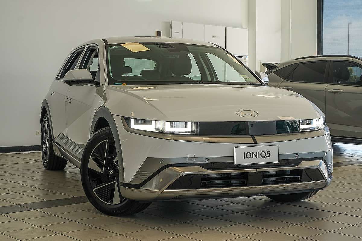2025 Hyundai IONIQ 5 NE.V6