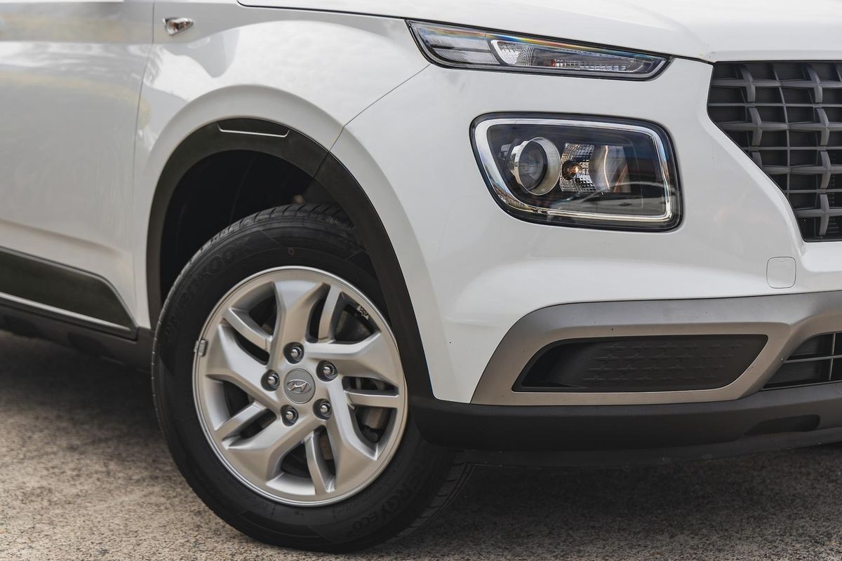 2025 Hyundai Venue Active QX.V5