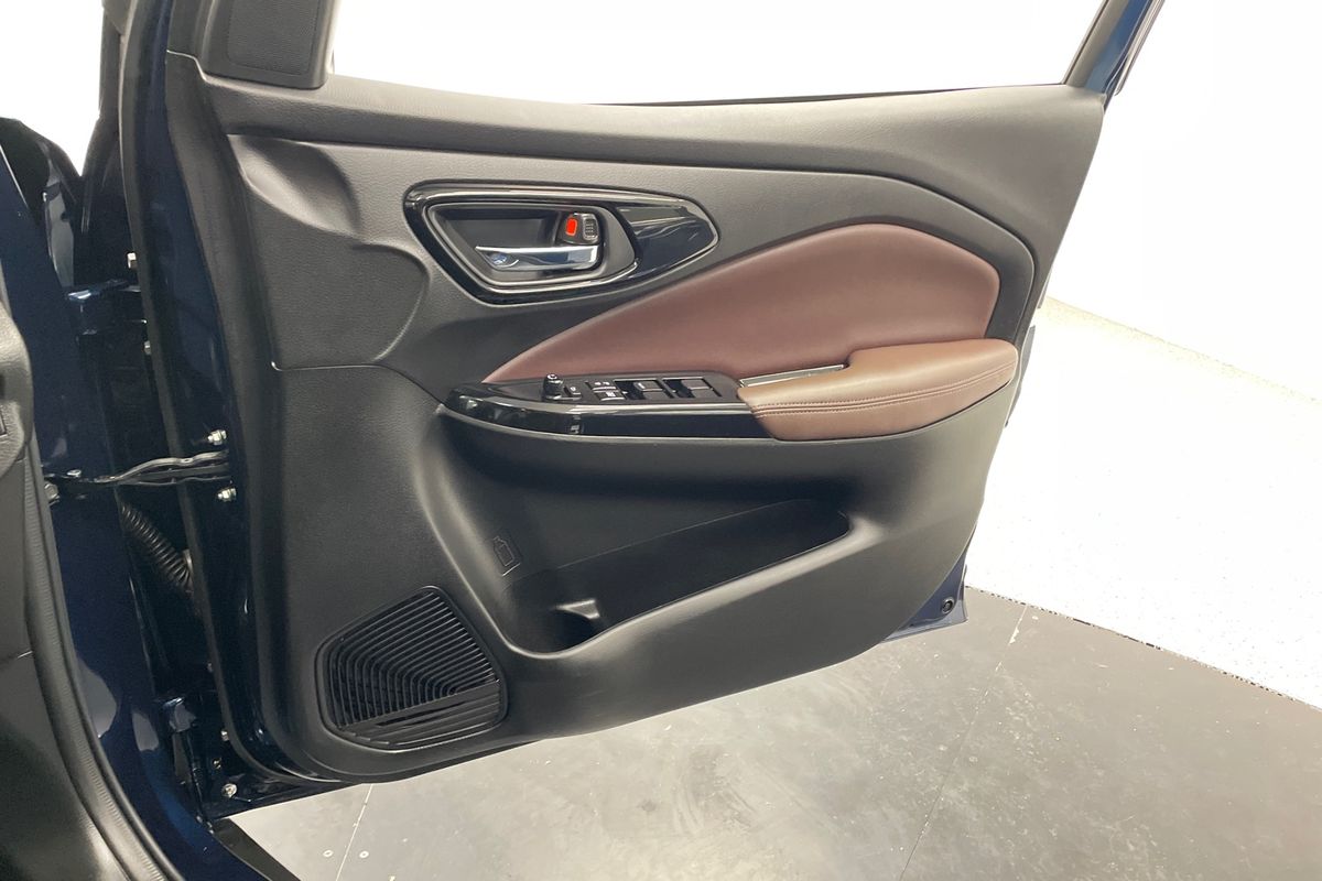 2025 Suzuki Fronx Hybrid KW