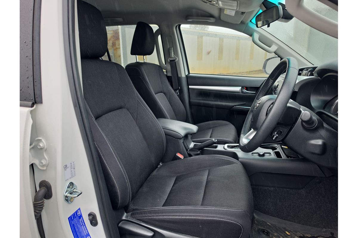 2025 Toyota Hilux
