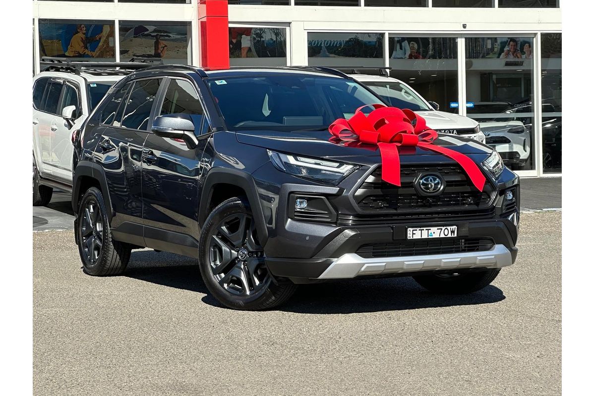 2025 Toyota RAV4 Edge AXAH54R