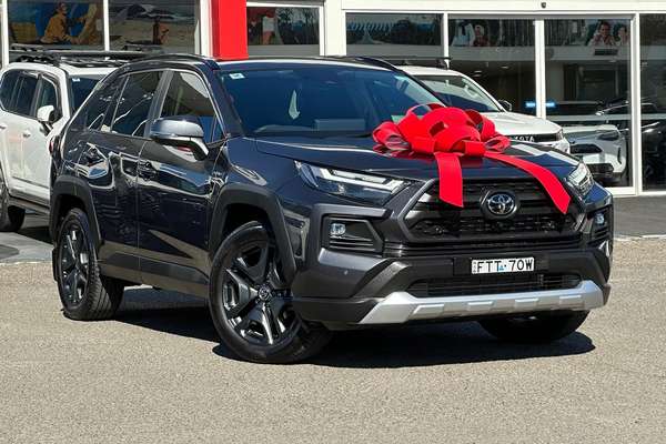 2025 Toyota RAV4 Edge AXAH54R