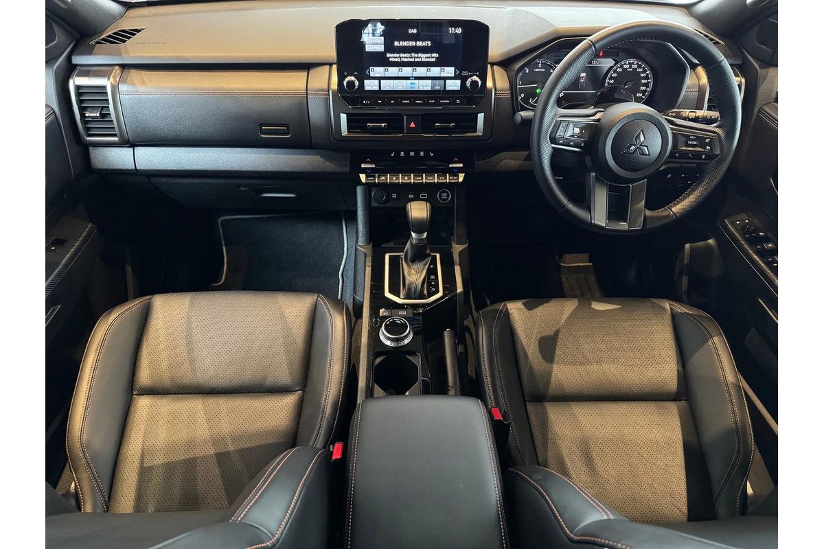 2025 Mitsubishi Triton GSR MV 4X4