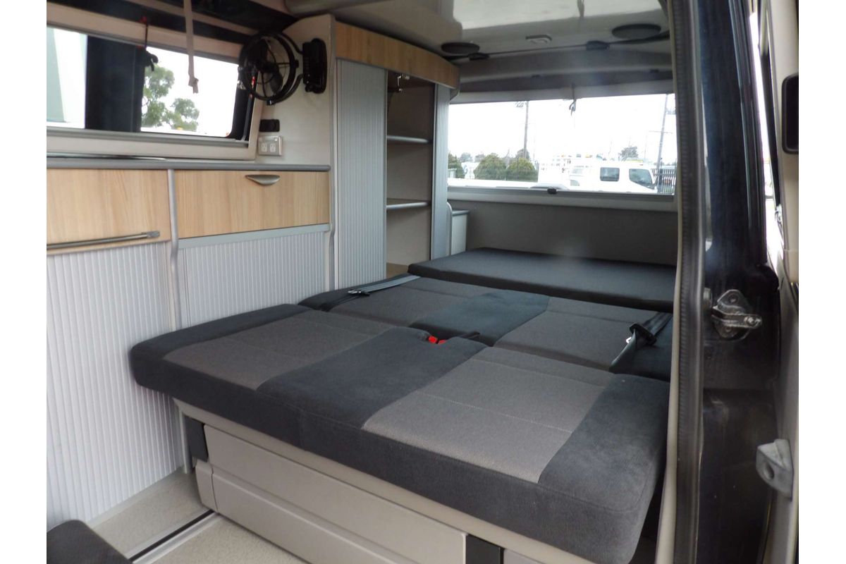 2015 Volkswagen Transporter TDI400 T6 LWB image 14