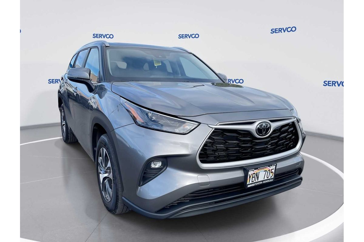 2025 Toyota Highlander XLE