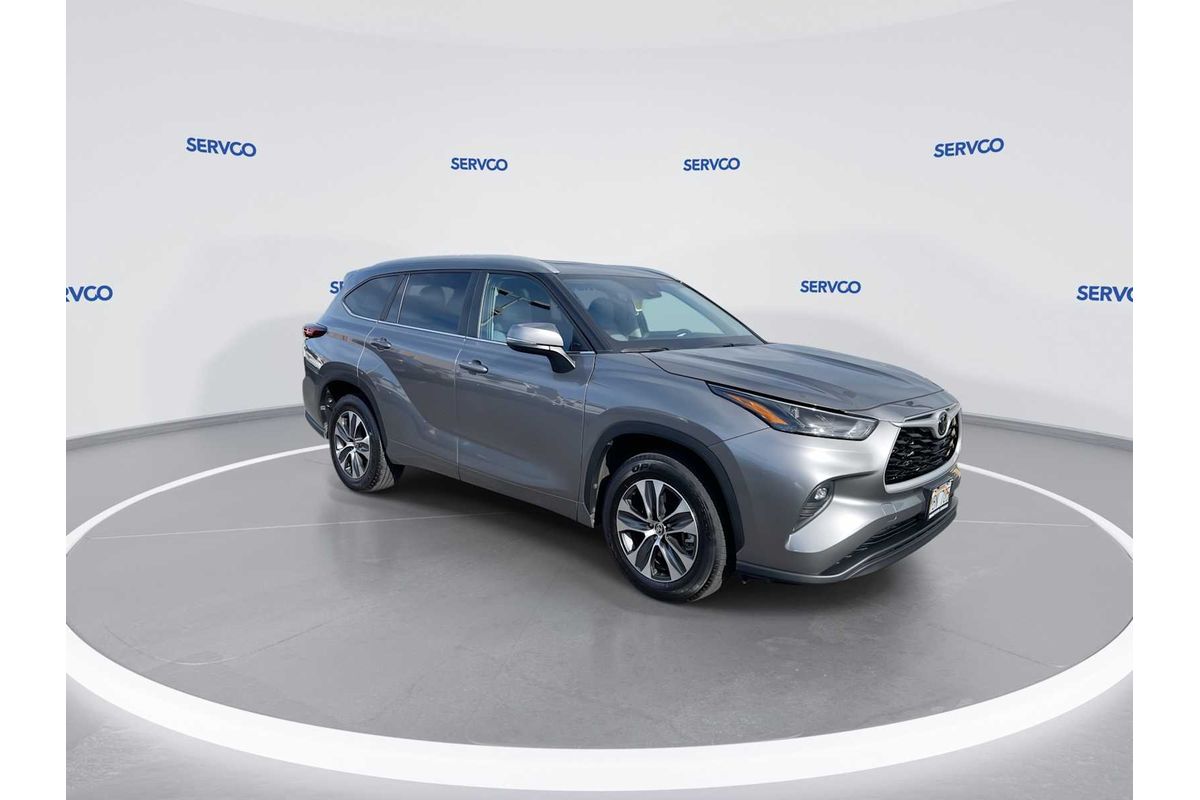 2025 Toyota Highlander XLE