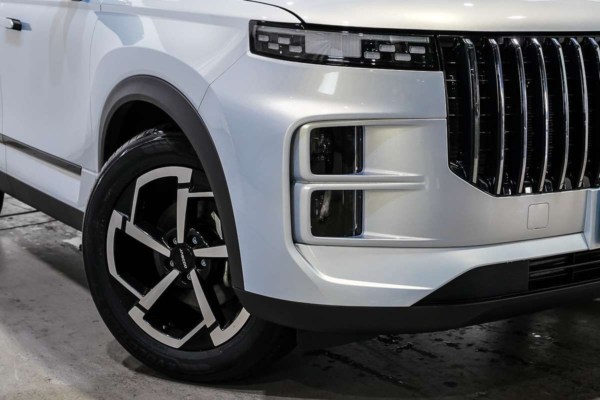 2025 OMODA JAECOO J7 Core