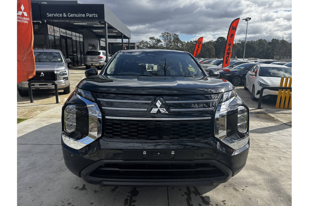 2026 Mitsubishi Outlander ES ZM