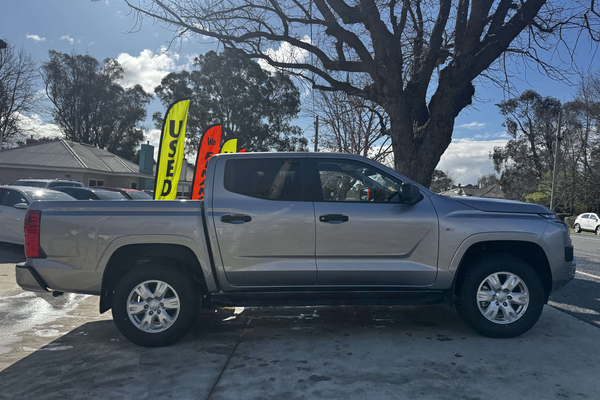 2025 Mitsubishi Triton GLX+ MV 4X4
