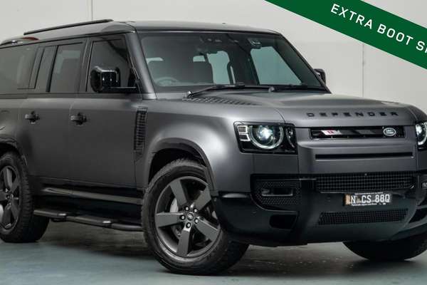 2025 Land Rover Defender 130 D350 X-Dynamic SE L663