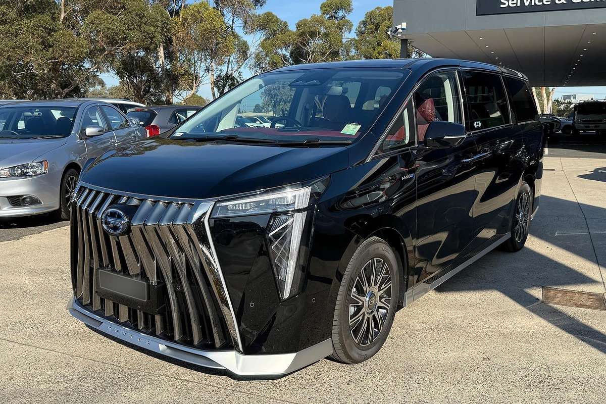 2026 GAC M8 PHEV Luxury