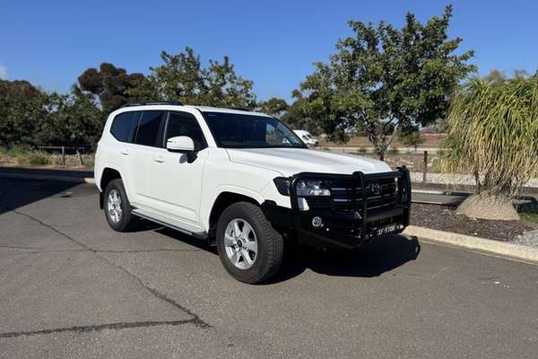 2025 Toyota Landcruiser GXL FJA300R