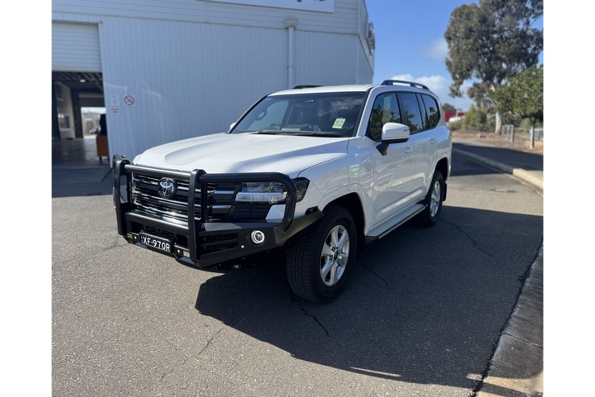 2025 Toyota Landcruiser GXL FJA300R
