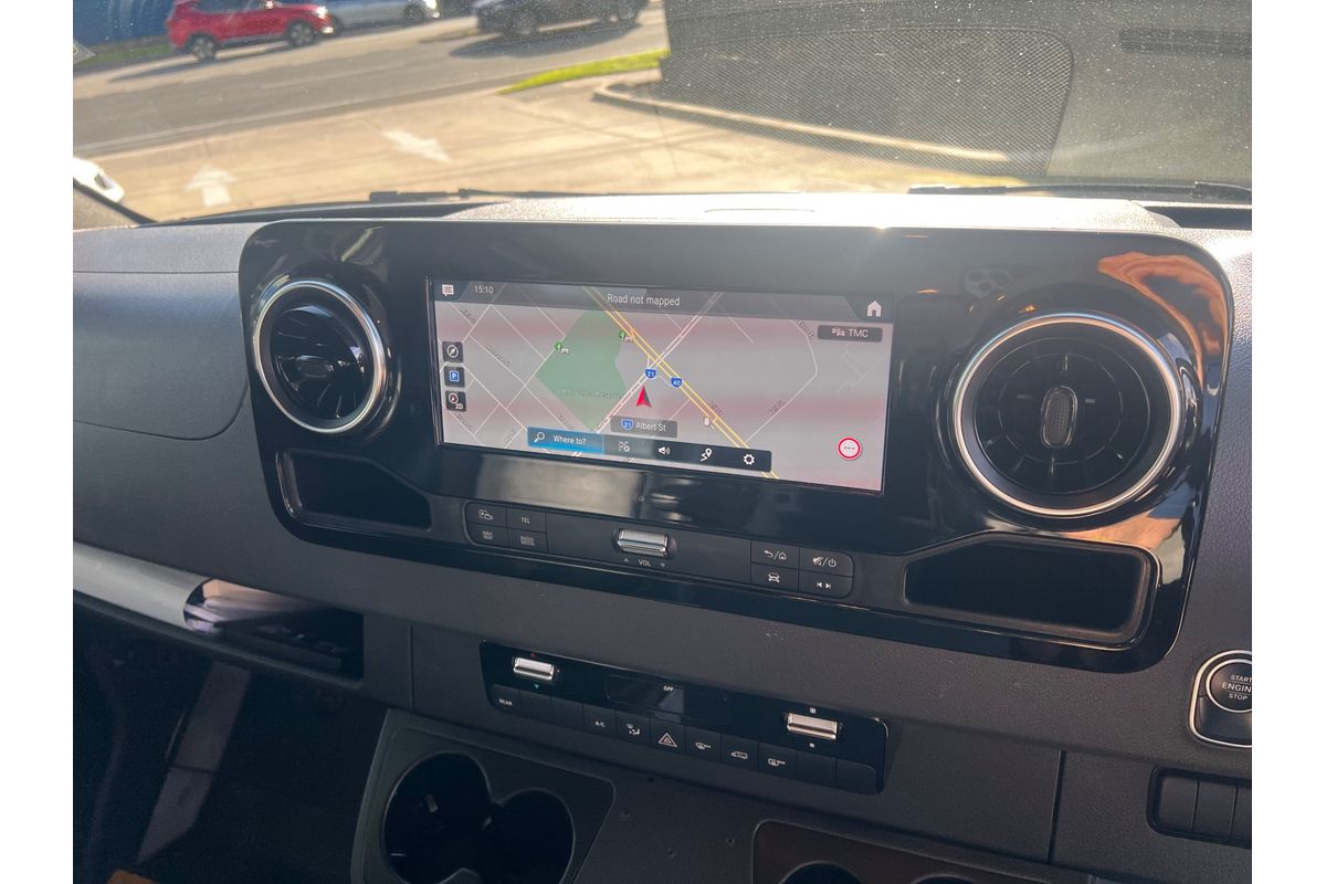 2022 Mercedes-Benz Sprinter 419CDI VS30 MWB Low Roof image 16