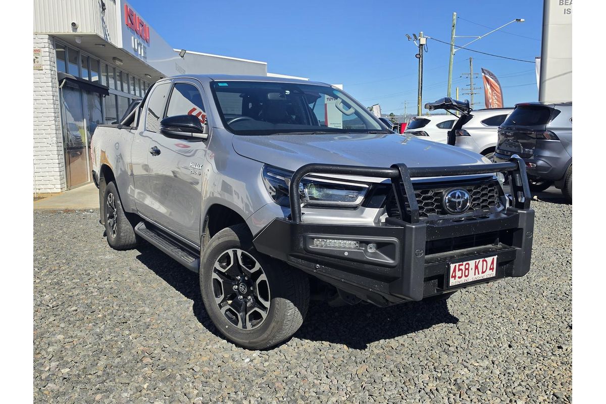 2024 Toyota Hilux SR5 GUN126R 4X4