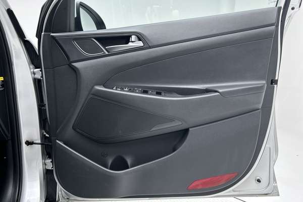 2015 Hyundai Tucson Active X TL thumb-18