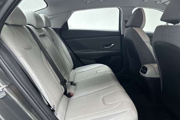 2021 Hyundai i30 Elite CN7.V1 thumb-11