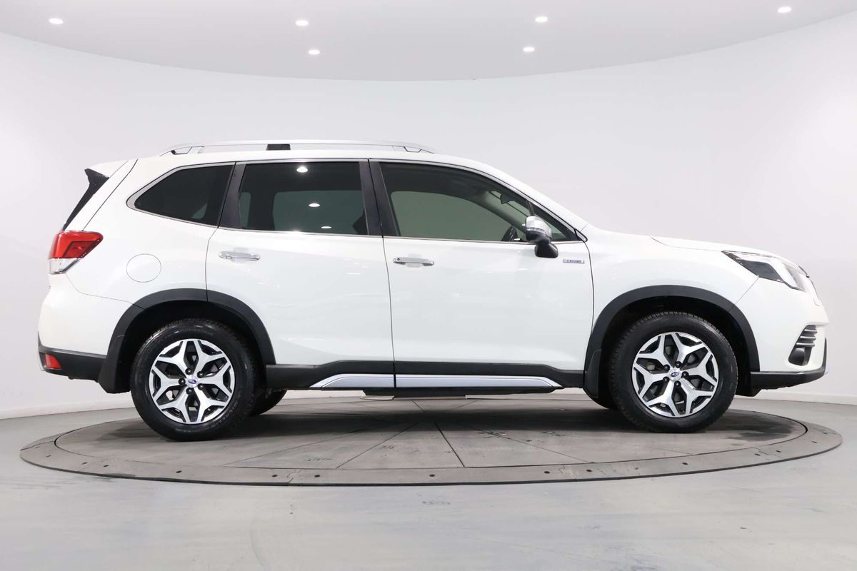 2023 Subaru Forester Hybrid L S5