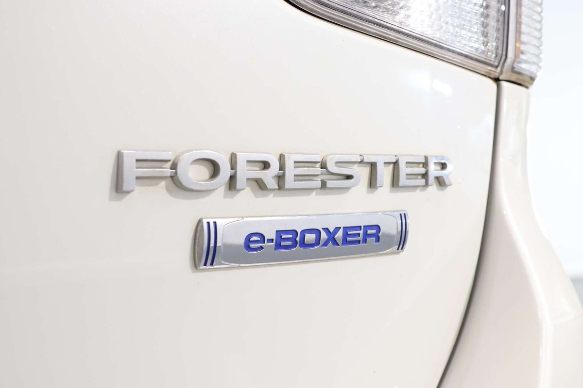 2023 Subaru Forester Hybrid L S5