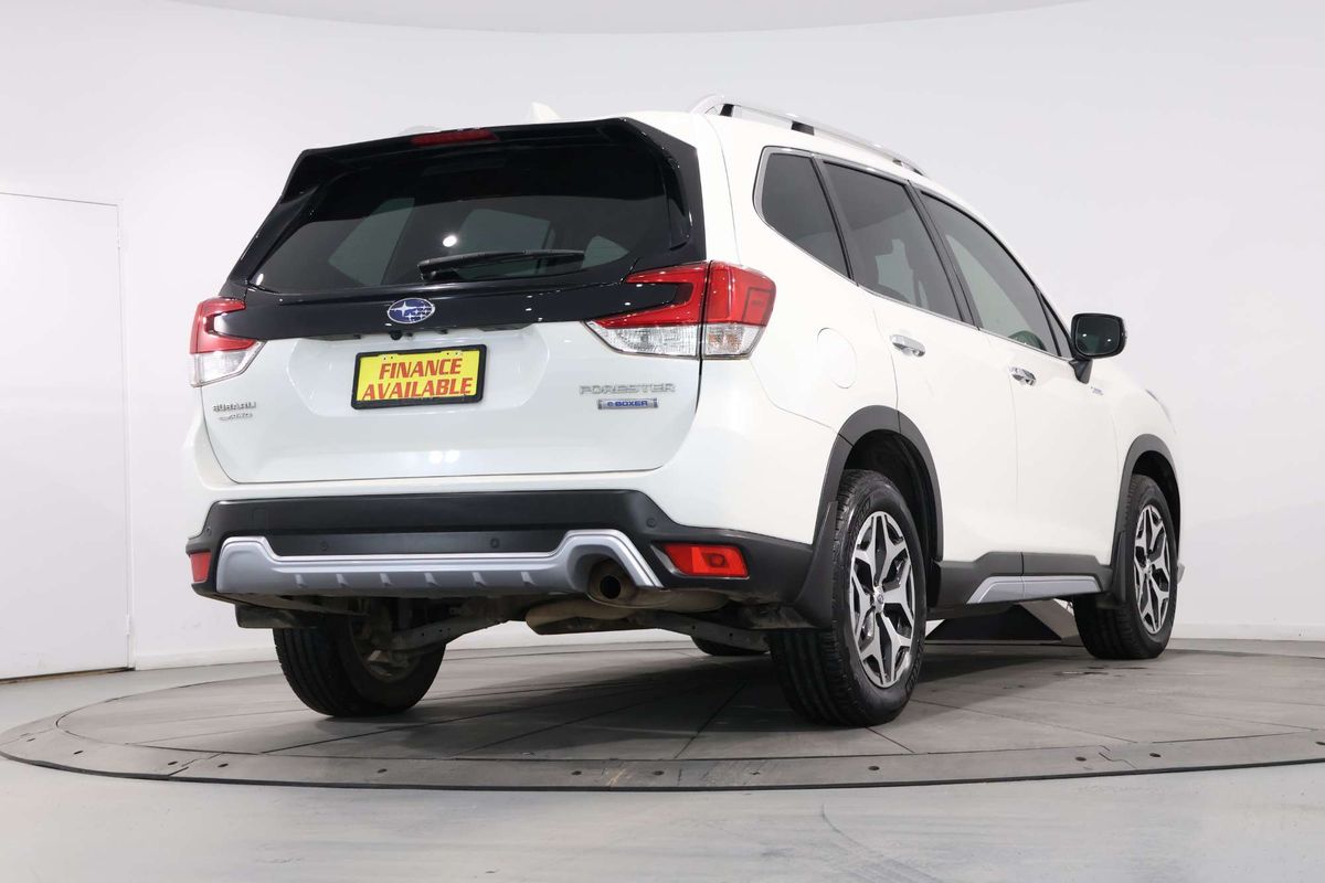 2023 Subaru Forester Hybrid L S5
