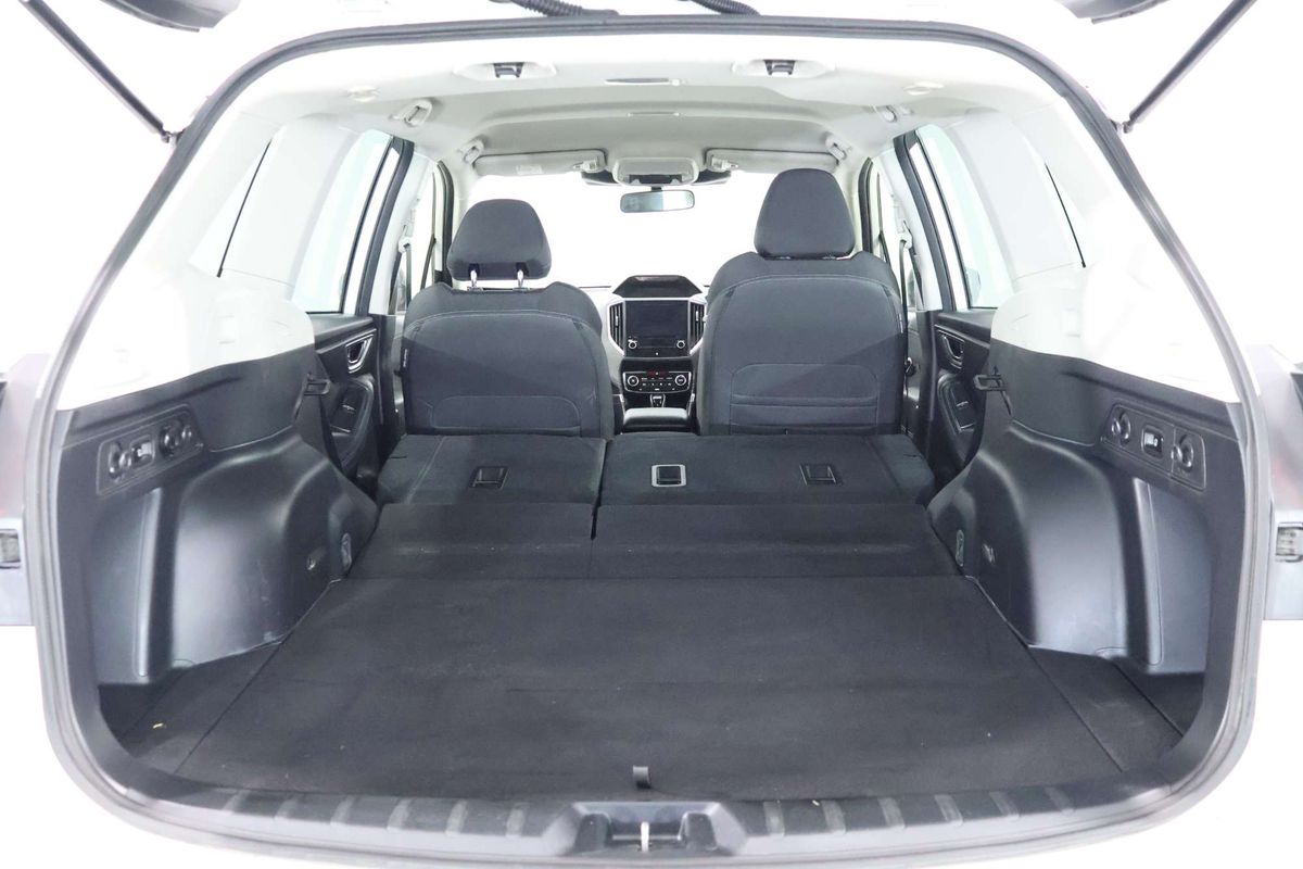 2023 Subaru Forester Hybrid L S5