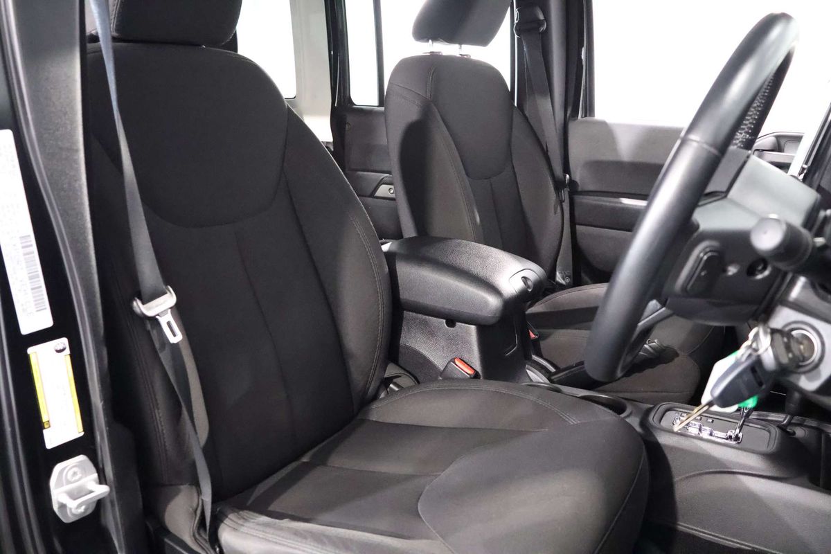 2015 Jeep Wrangler Unlimited Sport JK