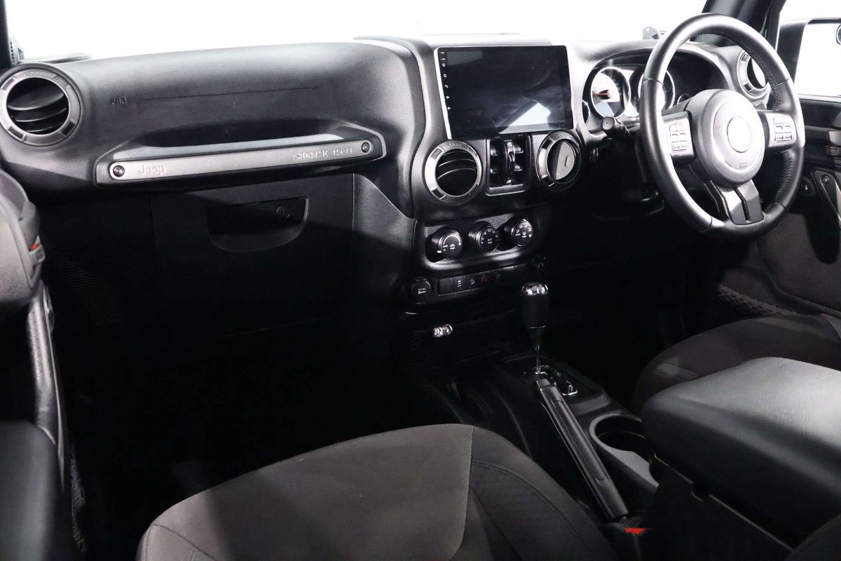 2015 Jeep Wrangler Unlimited Sport JK