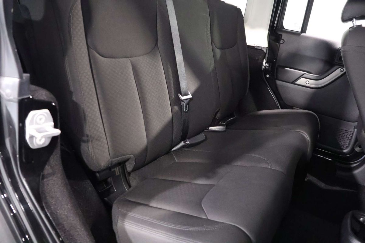 2015 Jeep Wrangler Unlimited Sport JK