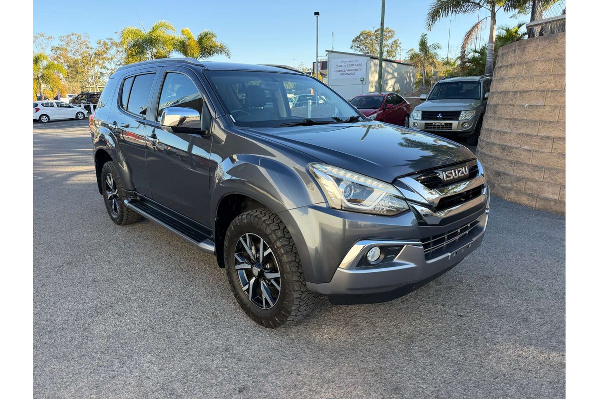 2020 Isuzu MU-X LS-T
