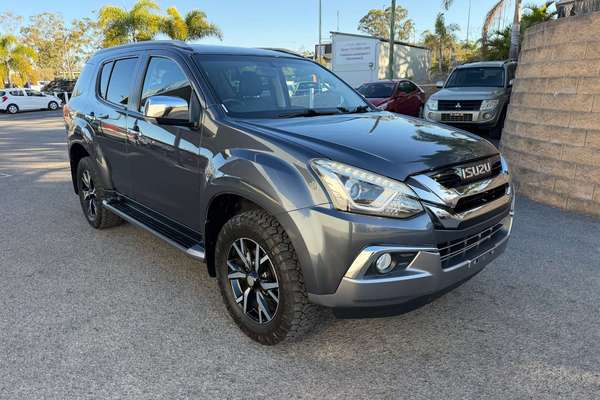 2020 Isuzu MU-X LS-T