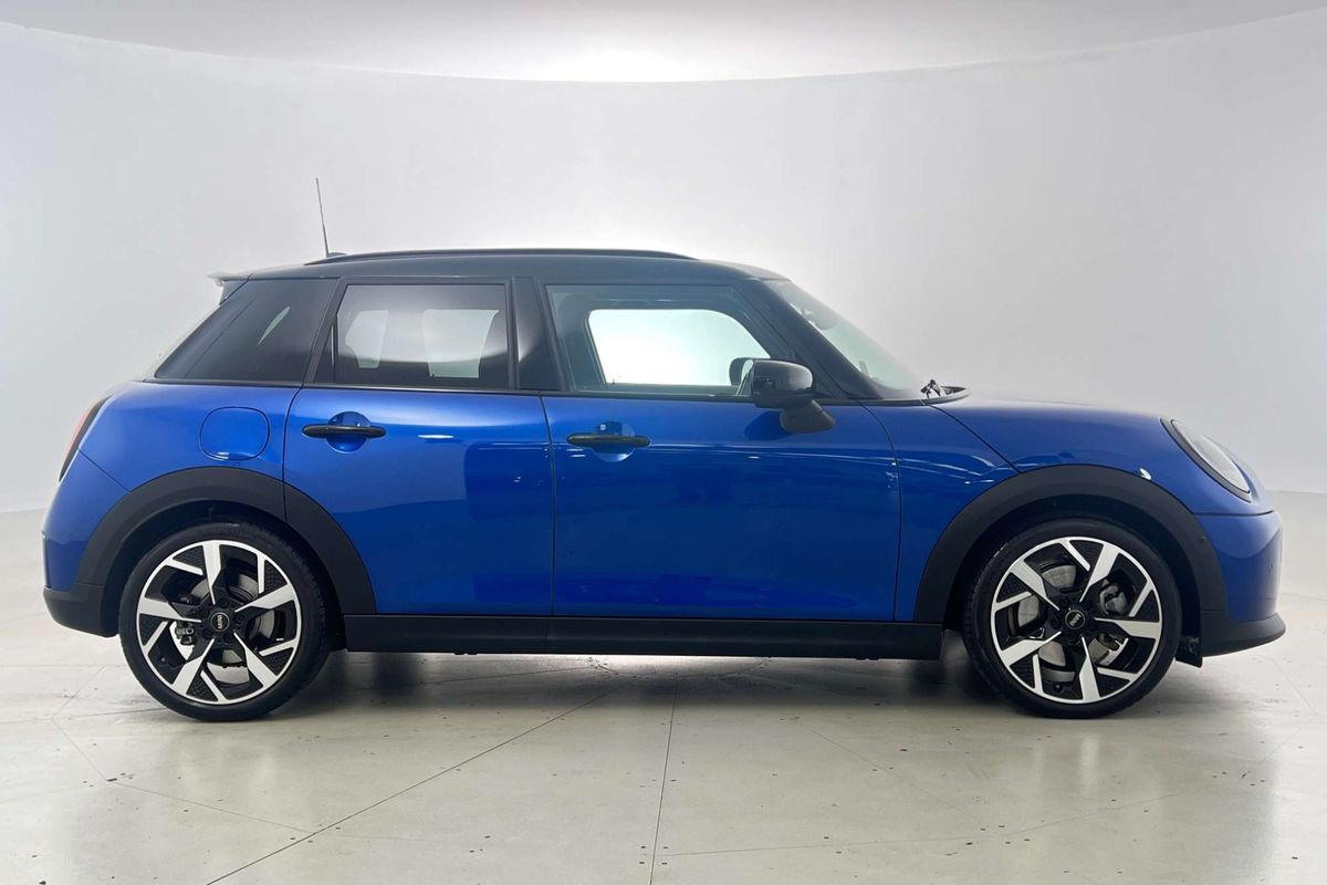 2024 MINI Hatch COOPER S CLASSIC F65
