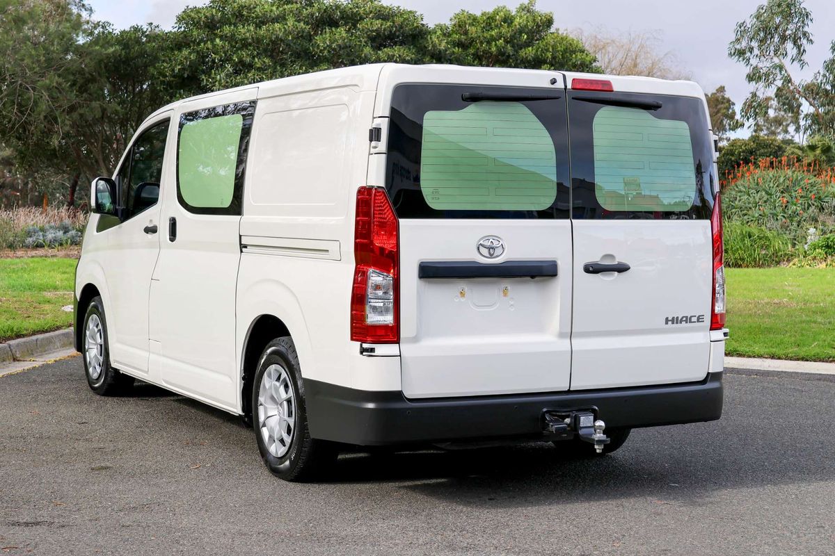 2024 Toyota Hiace GDH300R LWB image 14
