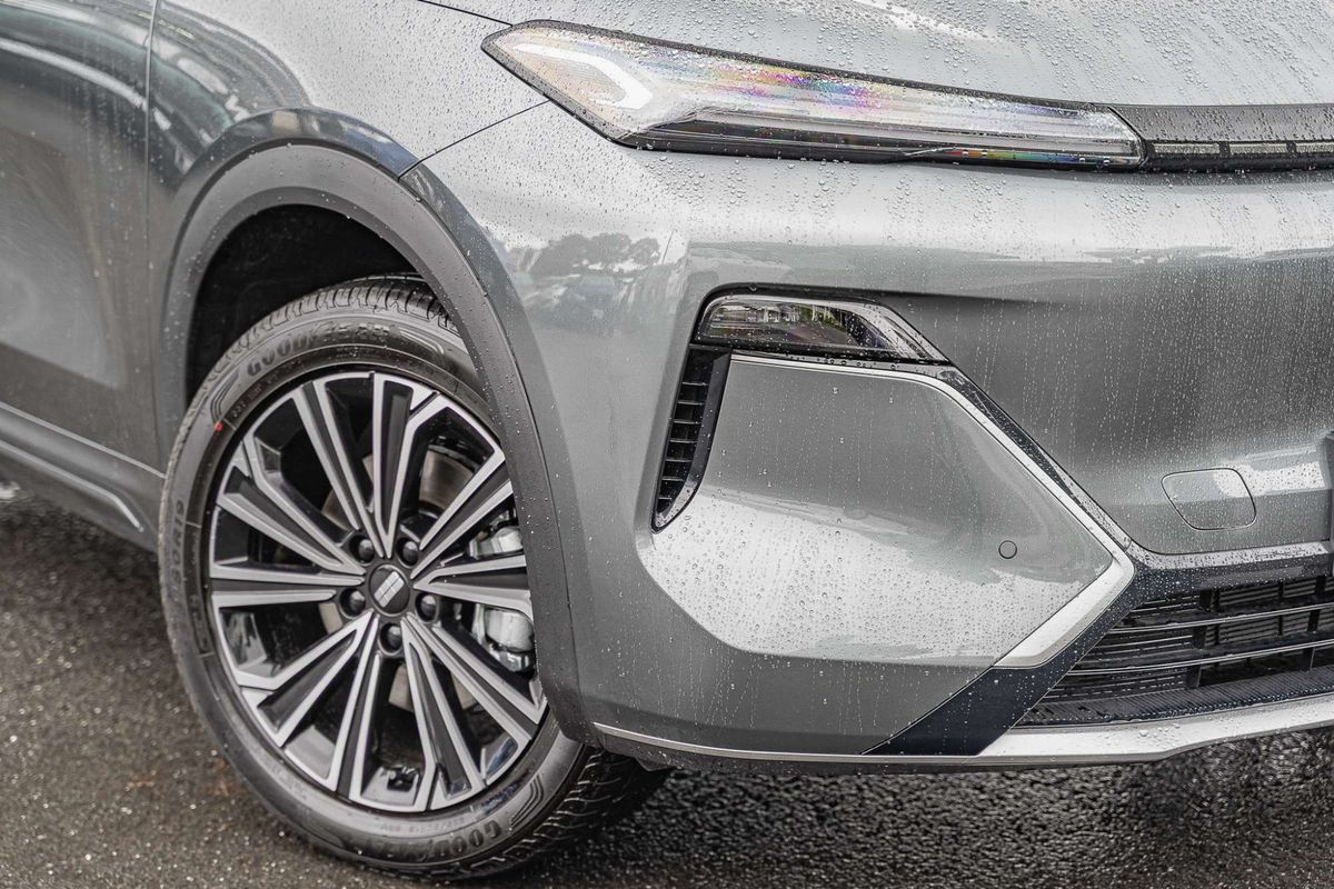 2026 Geely Starray EM-i Inspire Extended Range P145