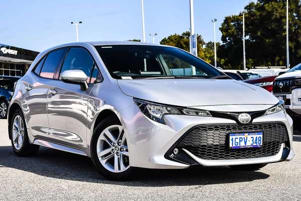 2018 Toyota Corolla SX MZEA12R