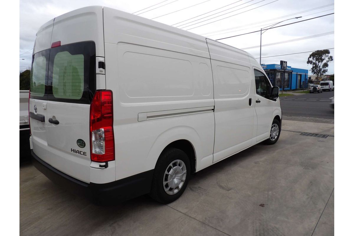 2022 Toyota Hiace GDH320R ELWB High Roof image 4
